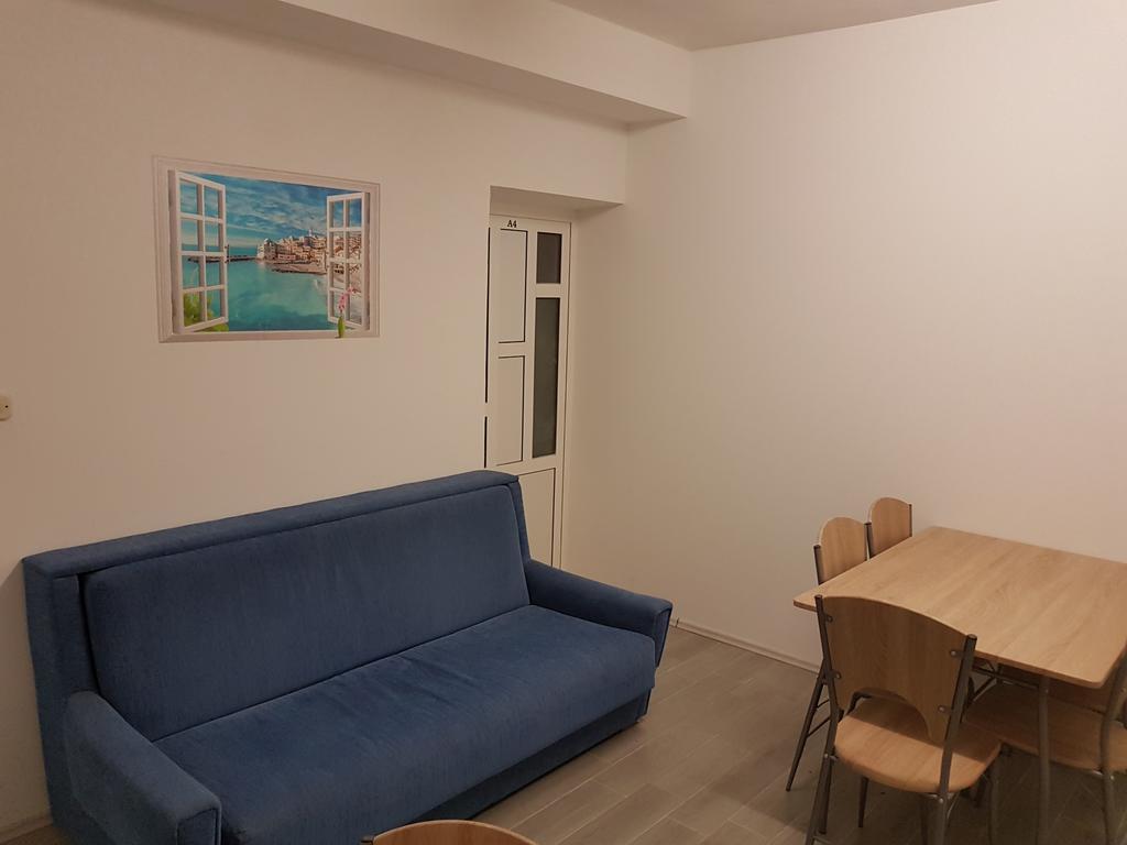 Apartments Kk Celina Luaran gambar