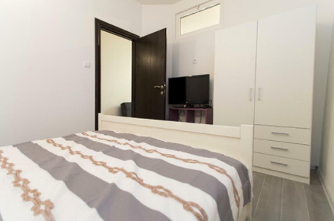 Apartments Kk Celina Luaran gambar