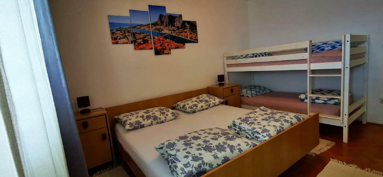 Apartments Kk Celina Luaran gambar