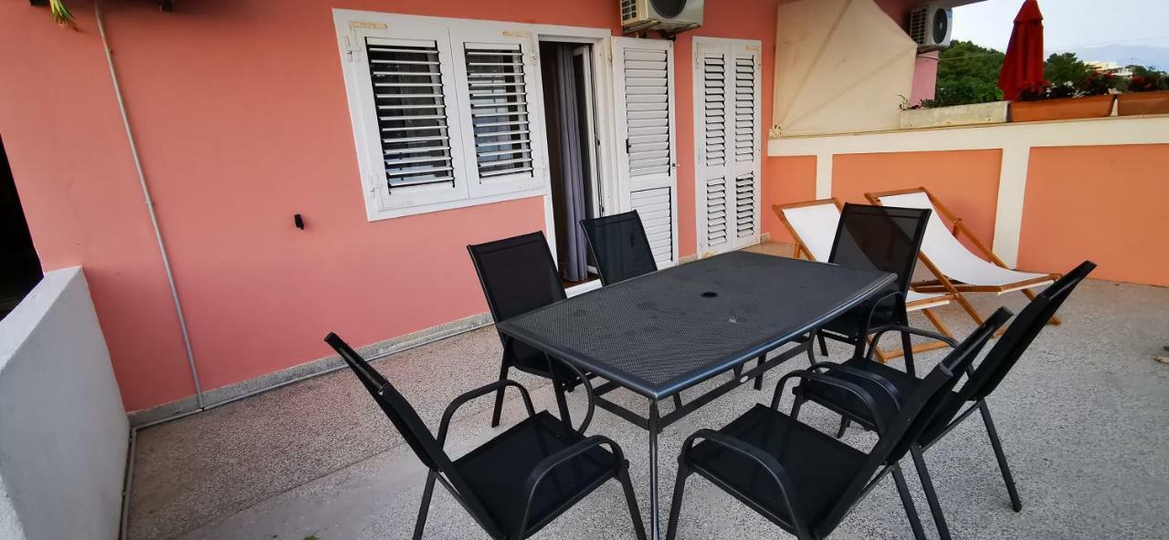 Apartments Kk Celina Luaran gambar