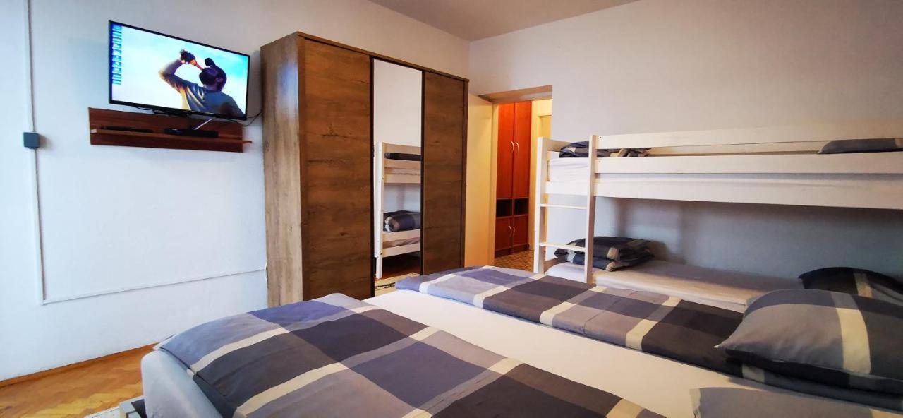 Apartments Kk Celina Luaran gambar